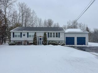 2094 Glenwood Avenue, Hermon, ME 04401