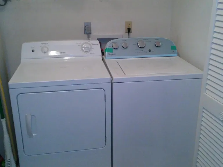 1004 SE 8th St #2 — Photo 19