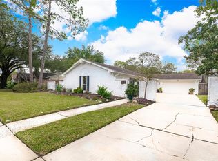 10715 Russett Dr, Houston, TX 77042