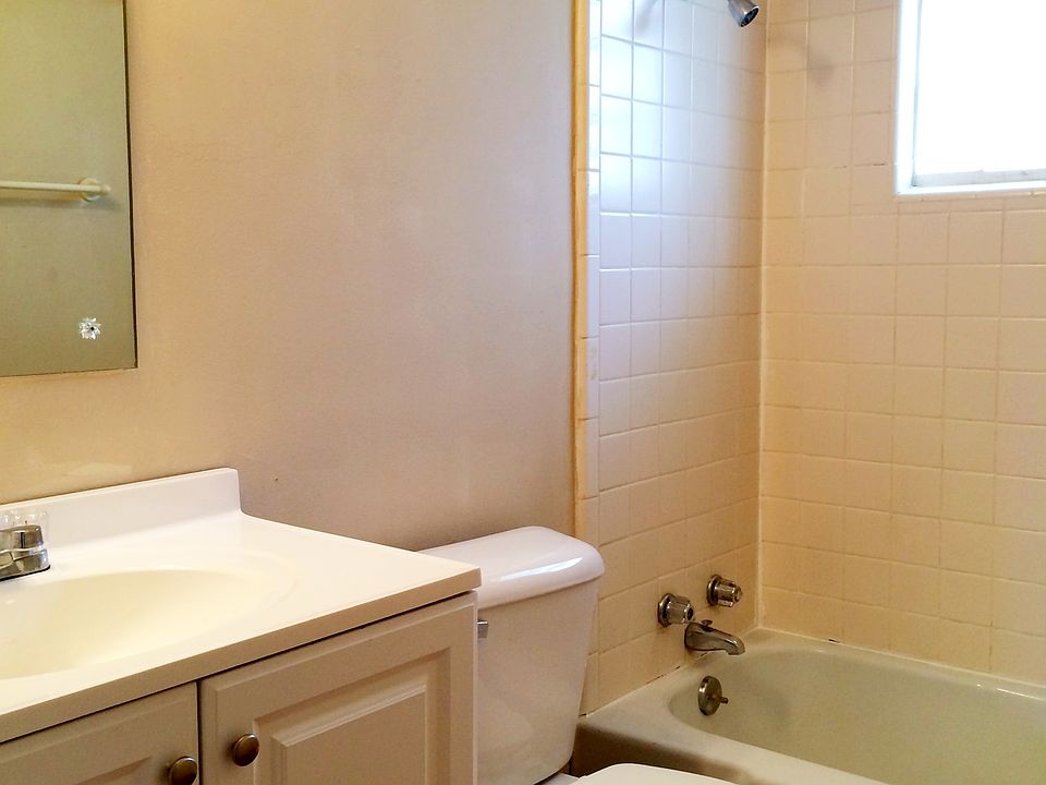 2nd image of 329 Wilson St APT 2