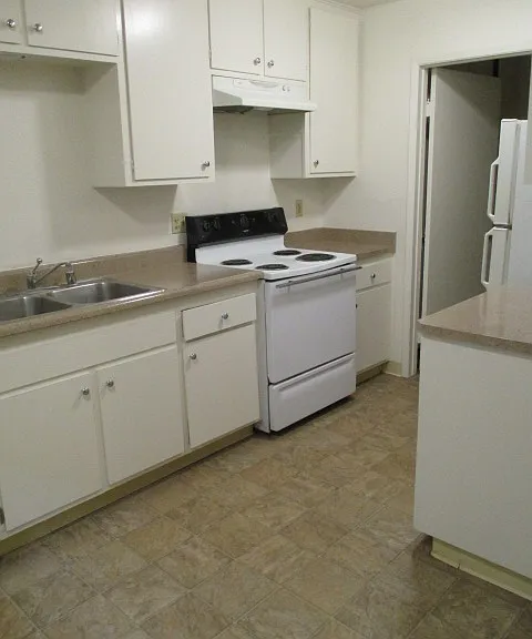 155 Magnolia Ave #B — Photo 6