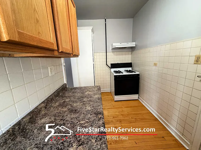 4750 N Whipple St #2E — Photo 3