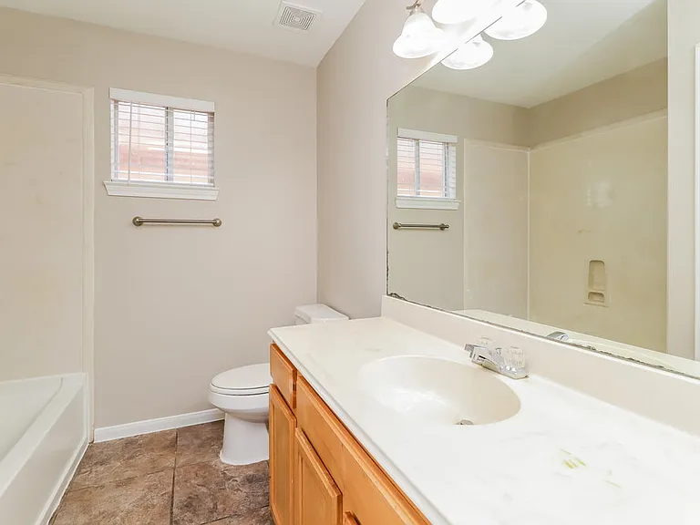 4946 N Cancun Dr — Photo 13