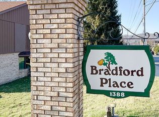 1388 National Rd APT 9, Wheeling, WV 26003