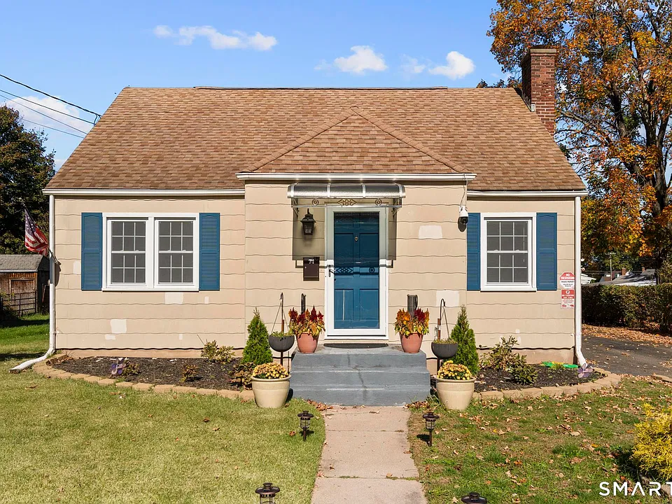71 Linnmore Dr