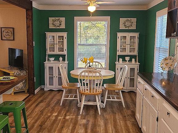 Bright upcycled kitchen