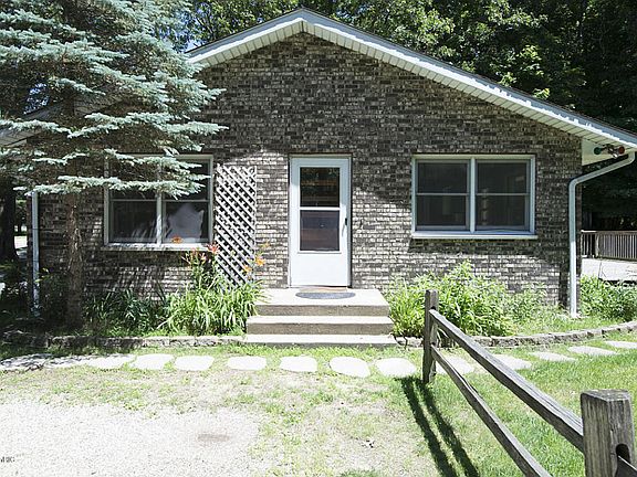 5th image of 430 Bacon Ave