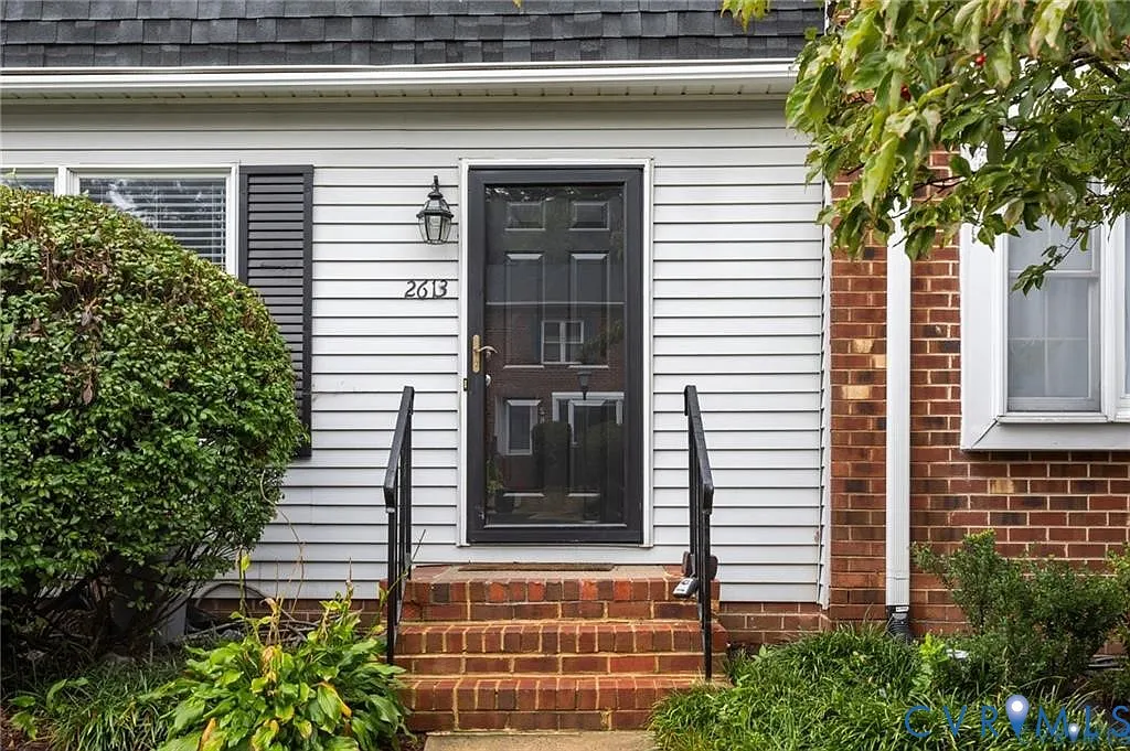 3 bed, 2.5 bath, 1440 sqft, $2,150 — Photo 3
