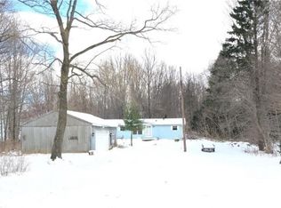 6330 Clark Rd, Erie, PA 16510