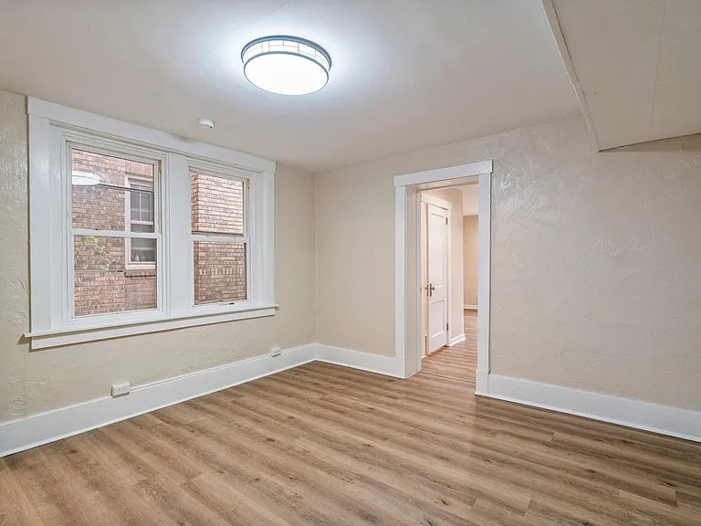 1680 Potomac Avenue — Photo 5