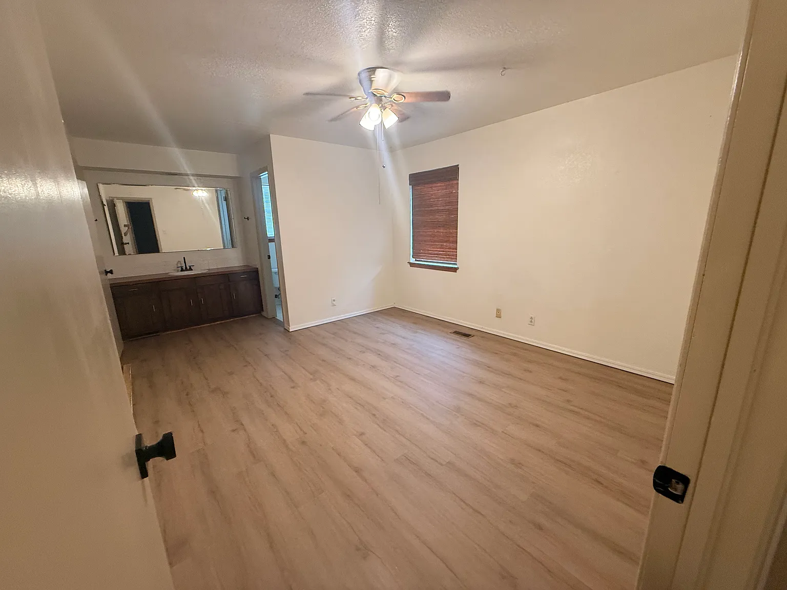 3 bed, 1498 sqft, $1,700 — Photo 4