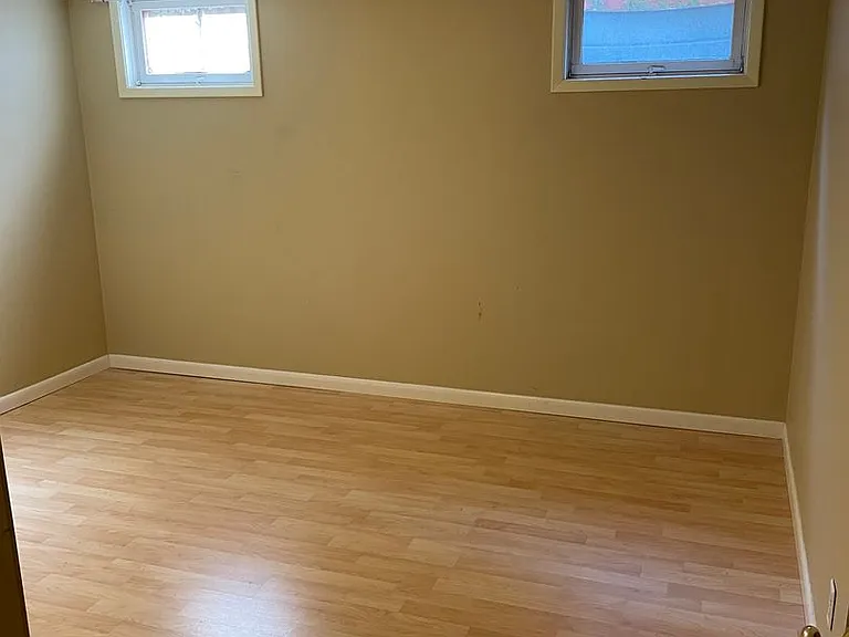 2638 Clark Ave — Photo 23