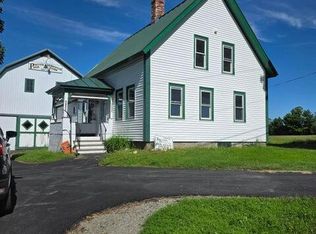 696 Center Rd, Corinna, ME 04928