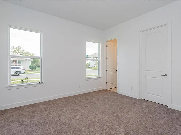 10176 Brocksport Cir — Photo 32