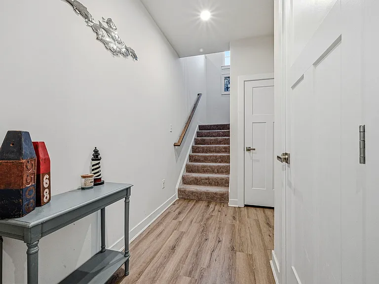 31420 Barefoot Cir — Photo 31