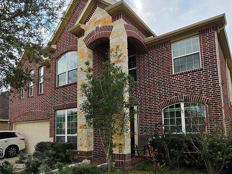 43 Amaifi Dr — Photo 1