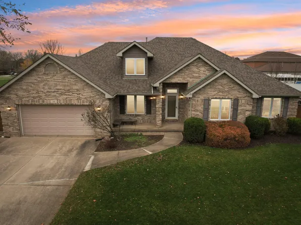 512 Windridge Dr, Chesterton, IN 46304