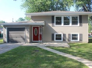967 W 72nd Pl, Merrillville, IN 46410