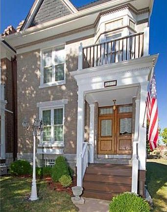 3rd image of 2215 S Jefferson Ave