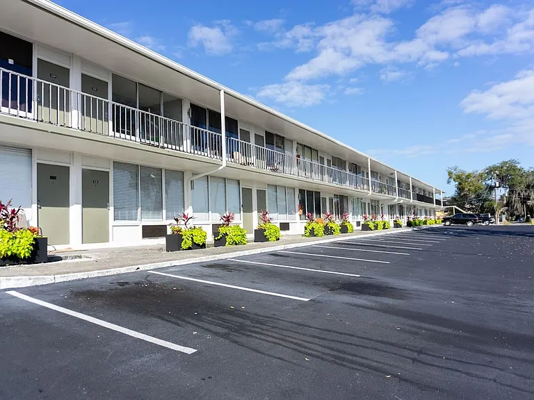 The Flats at Bon Air — Photo 16