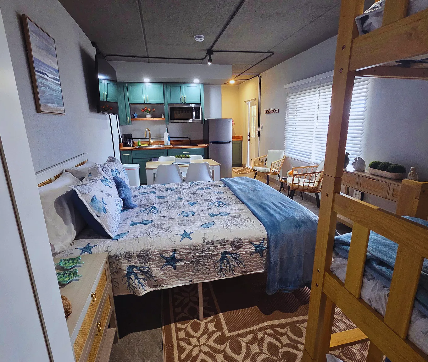 The perfect seaside retreat with cozy seating and a fully equipped interior.
