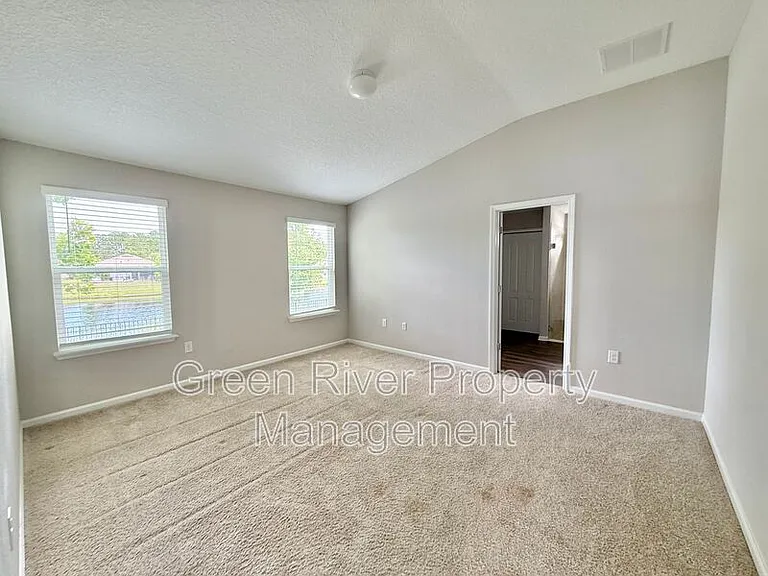 278 Pickett Dr — Photo 16
