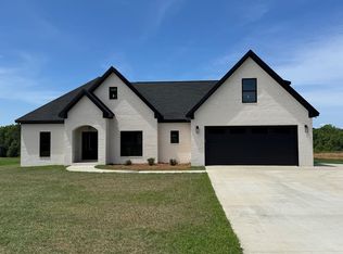 1450 County Road 20, Headland, AL 36345
