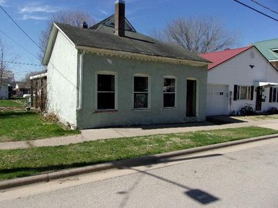 402 West Bluff STREET, Cassville, WI, 53806
