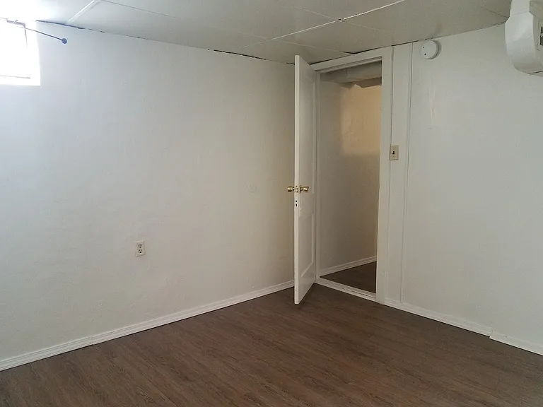 1601 S Main St #C — Photo 5