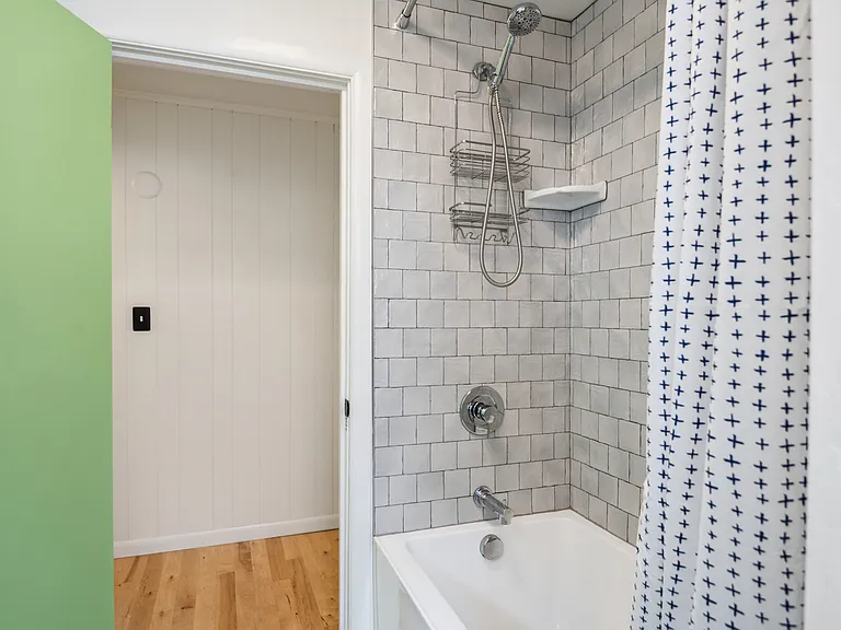 and bath tub