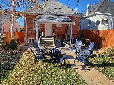 276 S Franklin St — Photo 16