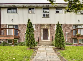 2 White Abbey Park #5, Toronto, ON M1R 5A1