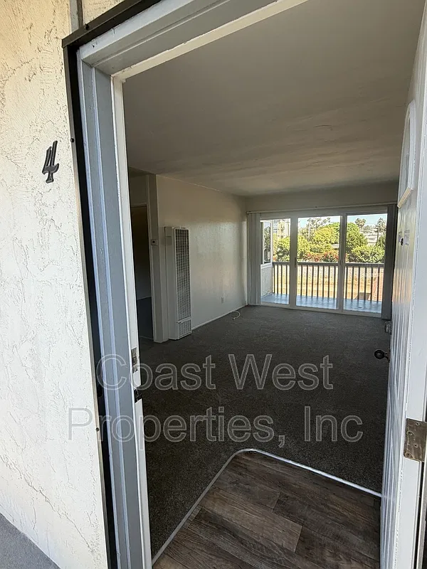 1 bed, 1.0 bath, 500 sqft, $2,500 — Photo 1