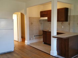 842 Main St APT 6, Racine, WI 53403