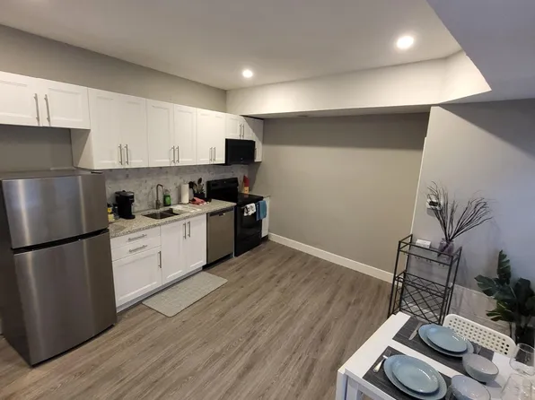 169 E Main St #3, Welland, ON L3B 3W7