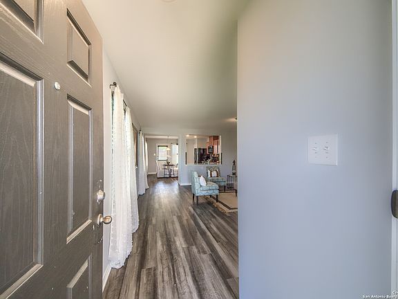 4th image of 8438 Pueblo Valley