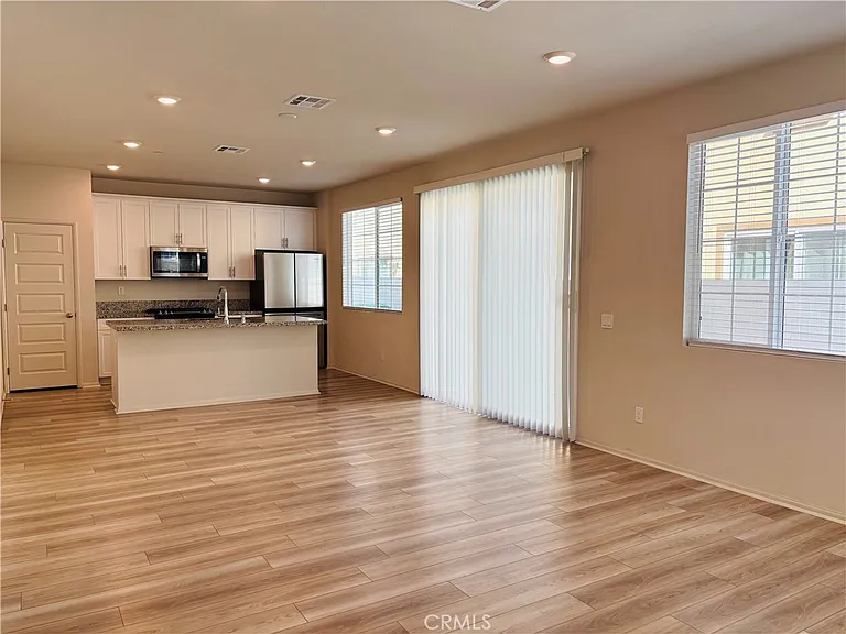40472 Melrose Dr — Photo 6
