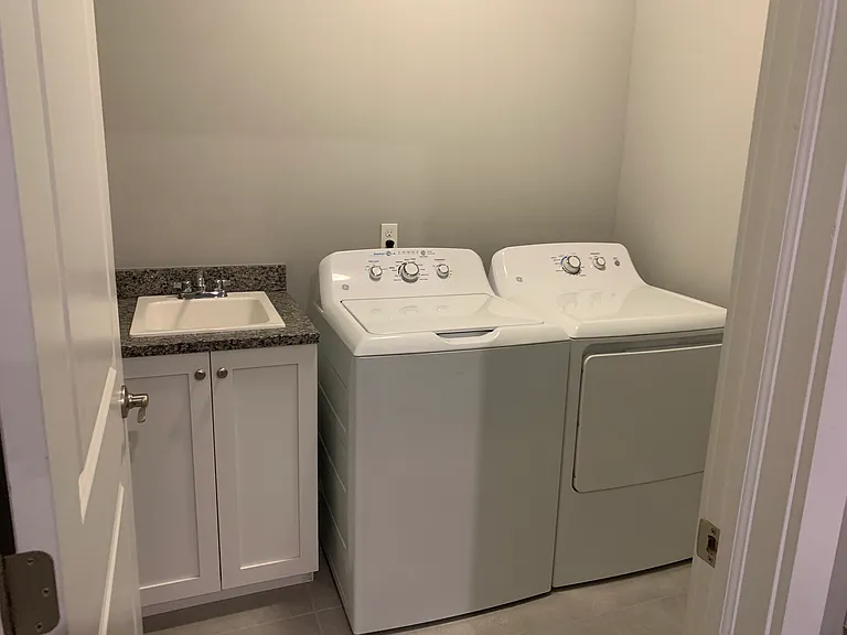 Shelby Pointe Village — Photo 46