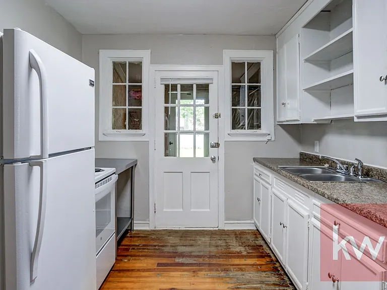 2025 Sherwood Rd — Photo 14