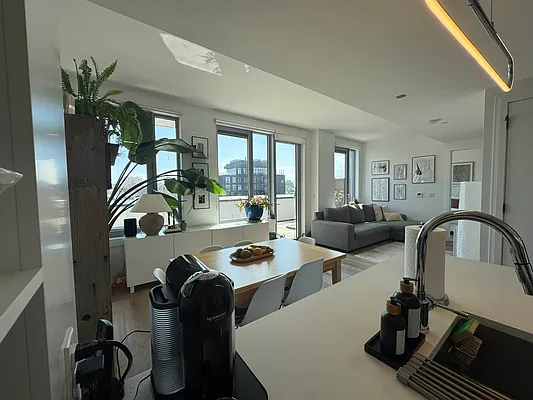 Rented by EXR | media 1