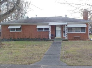 6104 Middlerose Cir, Louisville, KY 40272