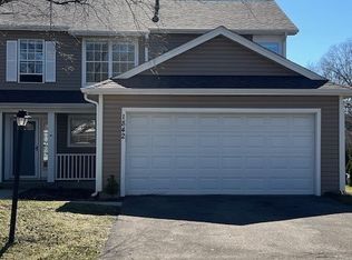 1842 Shetland Rd, Naperville, IL 60565