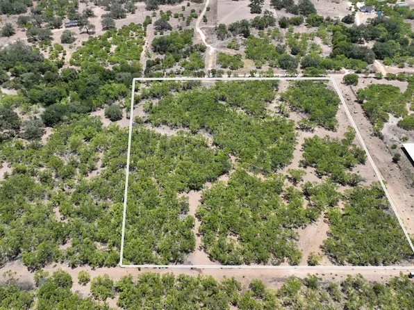 2806 TOMBLIN RD LOT 3, Bigfoot, TX 78005
