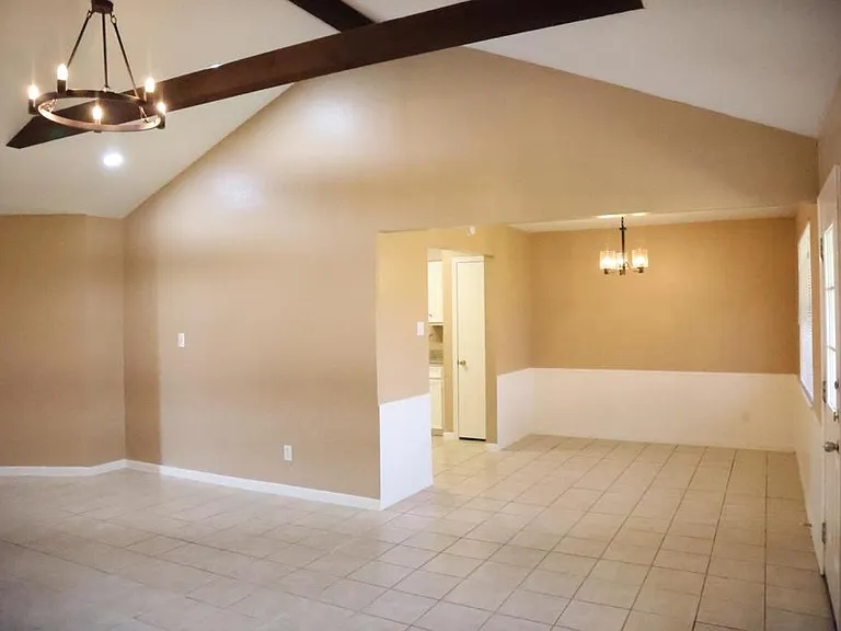 2327 Shadbury Ct — Photo 36