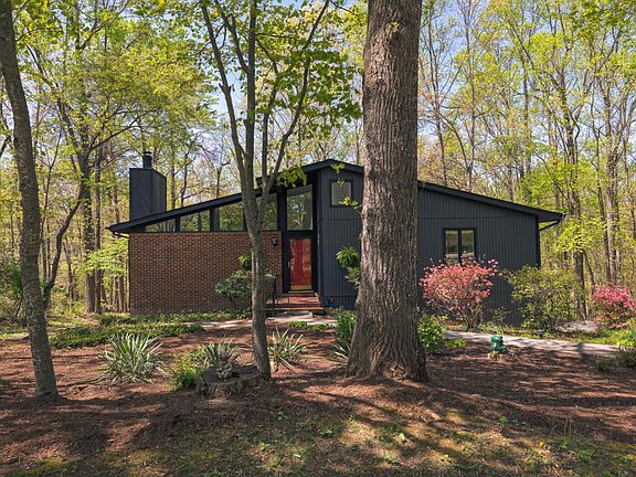 3rd image of 6133 Saddleridge Cir