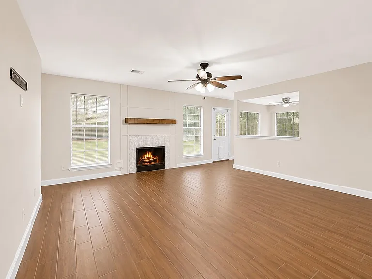 19002 Timber Way Dr — Photo 2