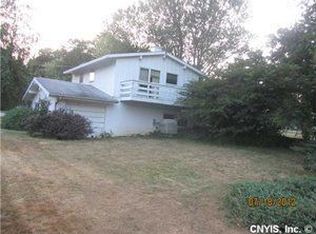 4 Cherry Tree Cir, Liverpool, NY 13090