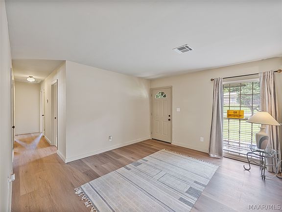 5th image of 326 Woodrow Ave