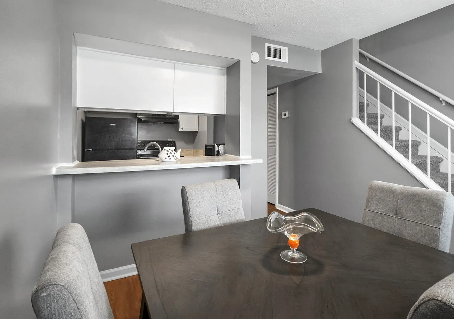 Amelia Apartments and Townhomes — Photo 3