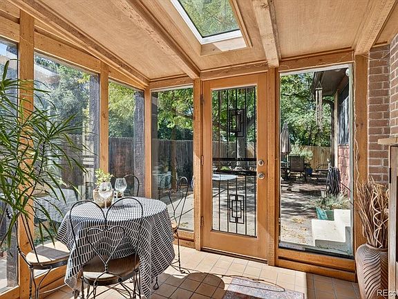 4th image of 653 Brentwood Street